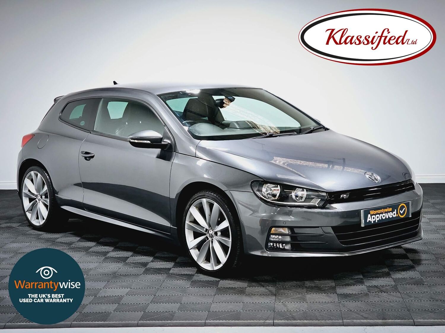 Used VOLKSWAGEN SCIROCCO 2015 Grey in Rugby, Warwickshire Klassified Cars