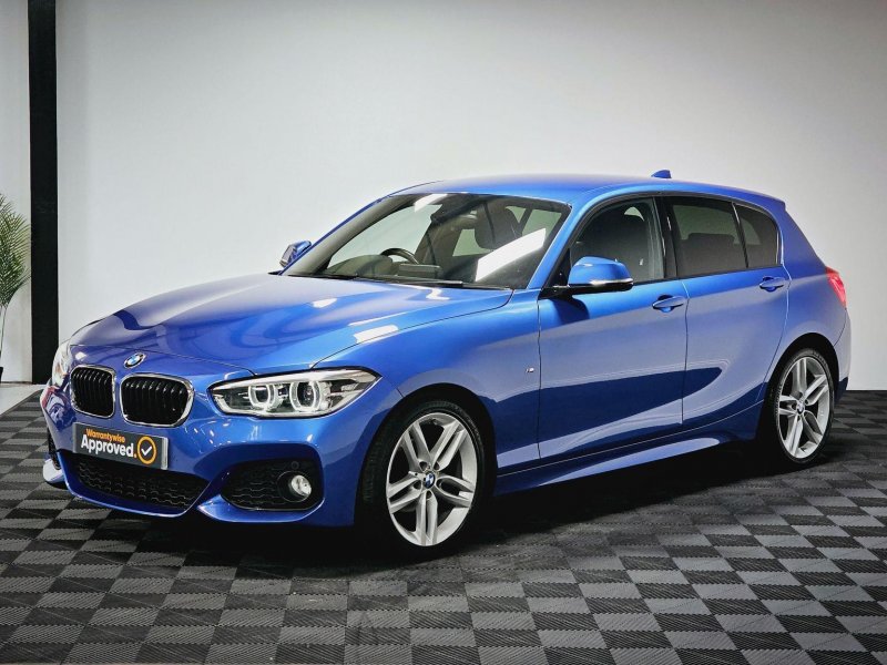 BMW 1 SERIES
