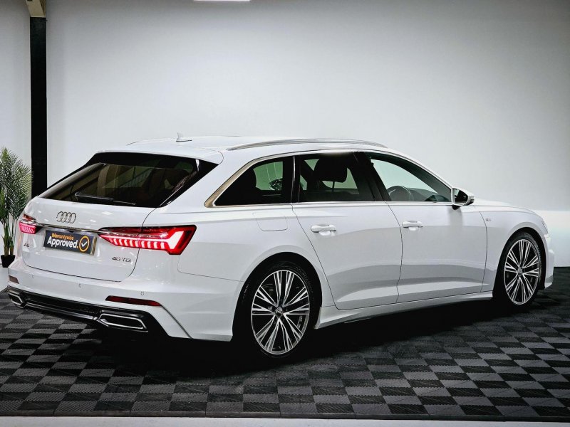 AUDI A6 AVANT