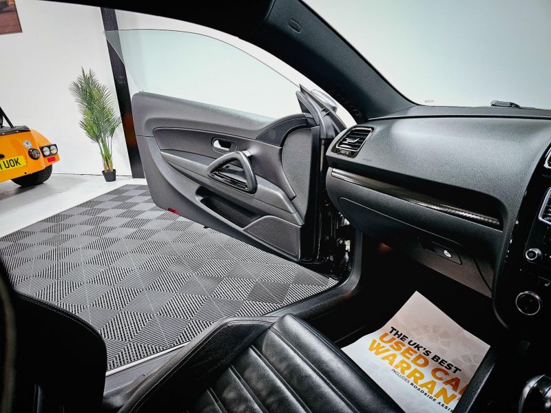 VOLKSWAGEN SCIROCCO