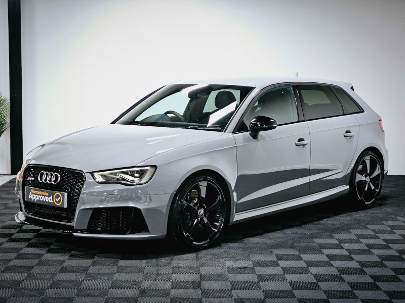 AUDI RS3