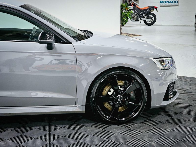 AUDI RS3