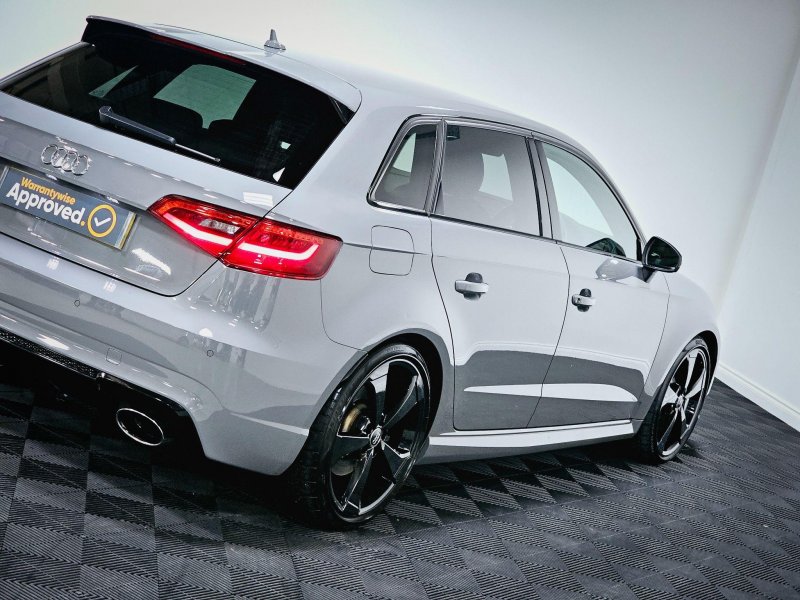 AUDI RS3