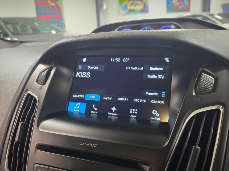 FORD FOCUS