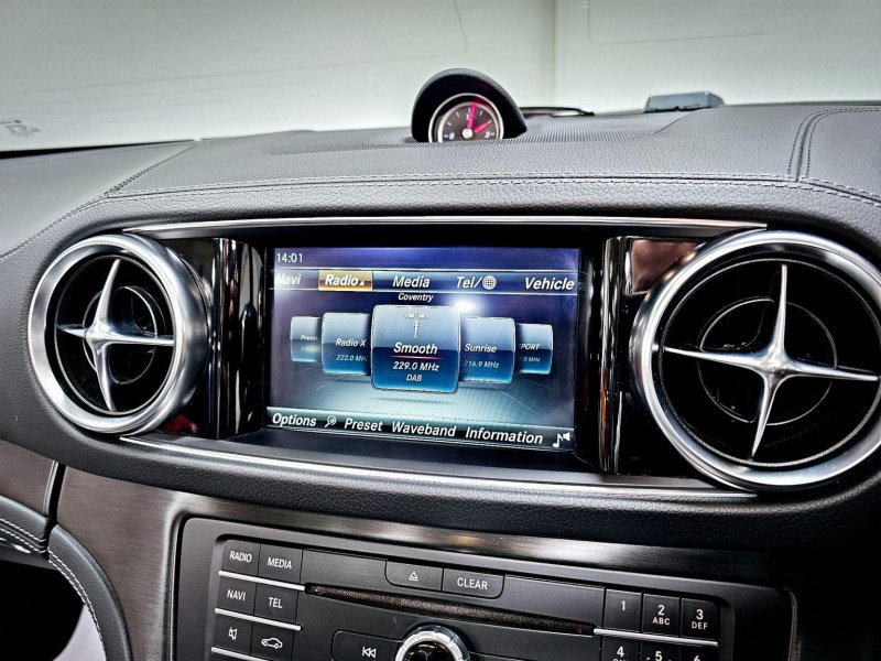 MERCEDES-BENZ SL