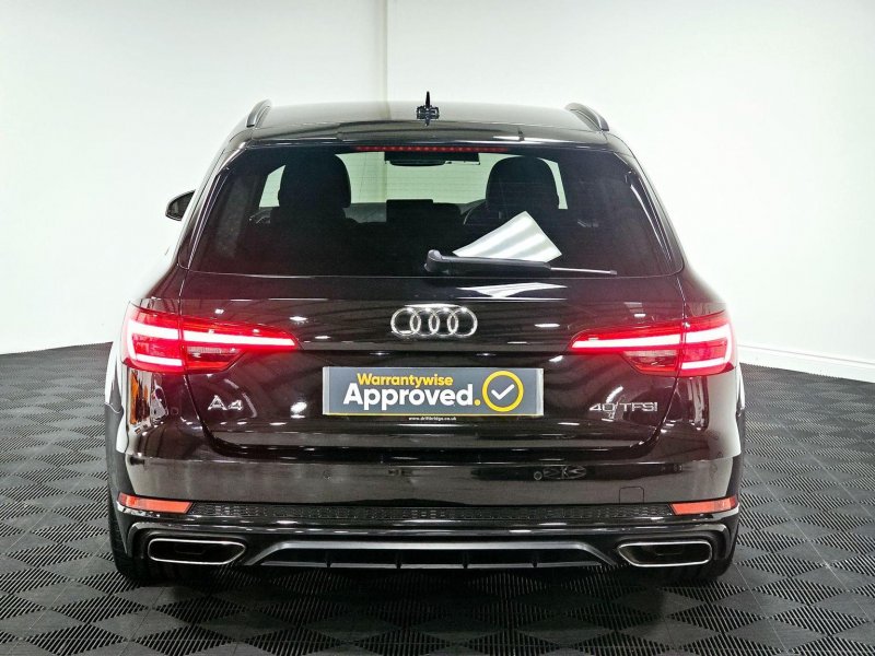 AUDI A4 AVANT