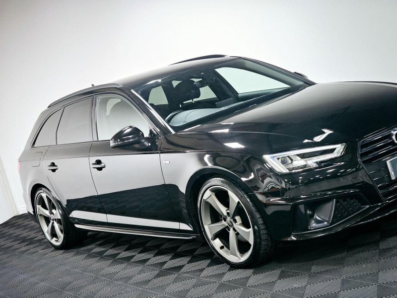 AUDI A4 AVANT
