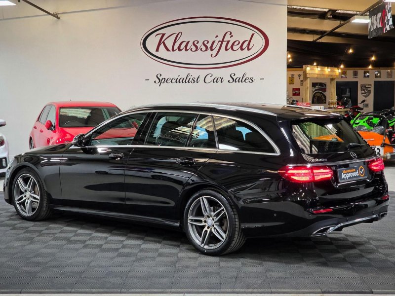 MERCEDES-BENZ E CLASS