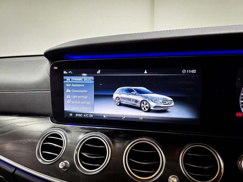 MERCEDES-BENZ E CLASS