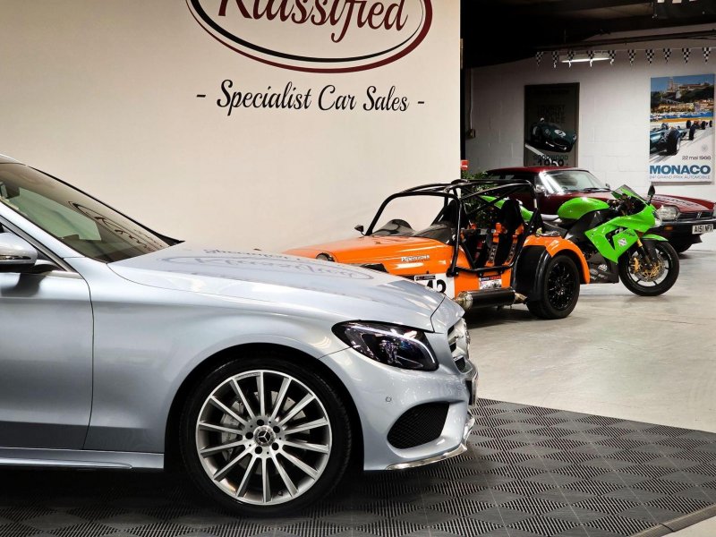 MERCEDES-BENZ C CLASS