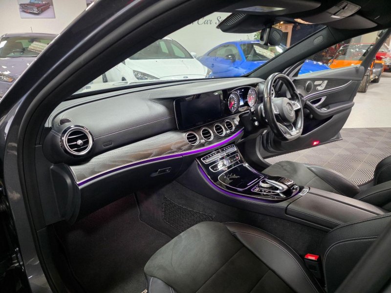 MERCEDES-BENZ E CLASS