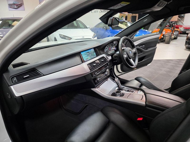 BMW 5 SERIES